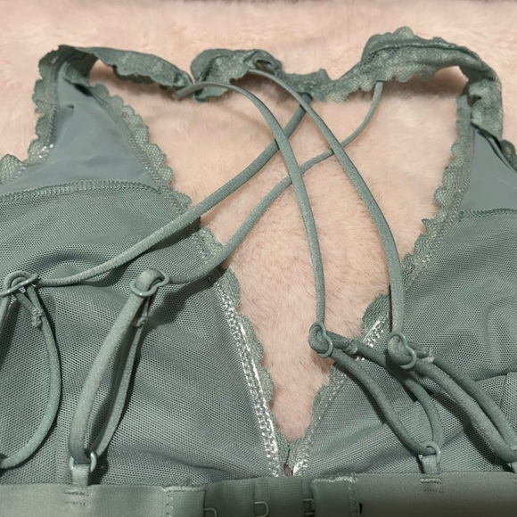 PINK Victoria's Secret Lace Halter Bralette - Mint Green - Picture 3 of 6
